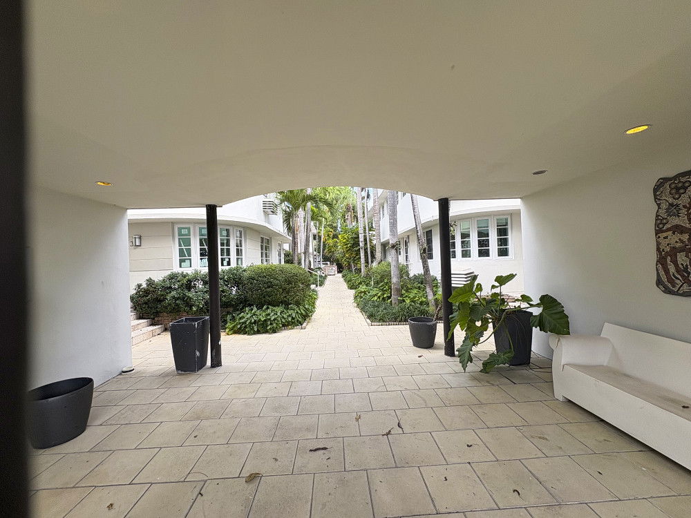 Lincoln Road Villas Condo photo 3